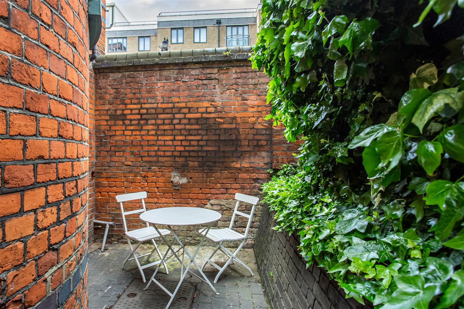 Moreland Cottages, Bow Quarter